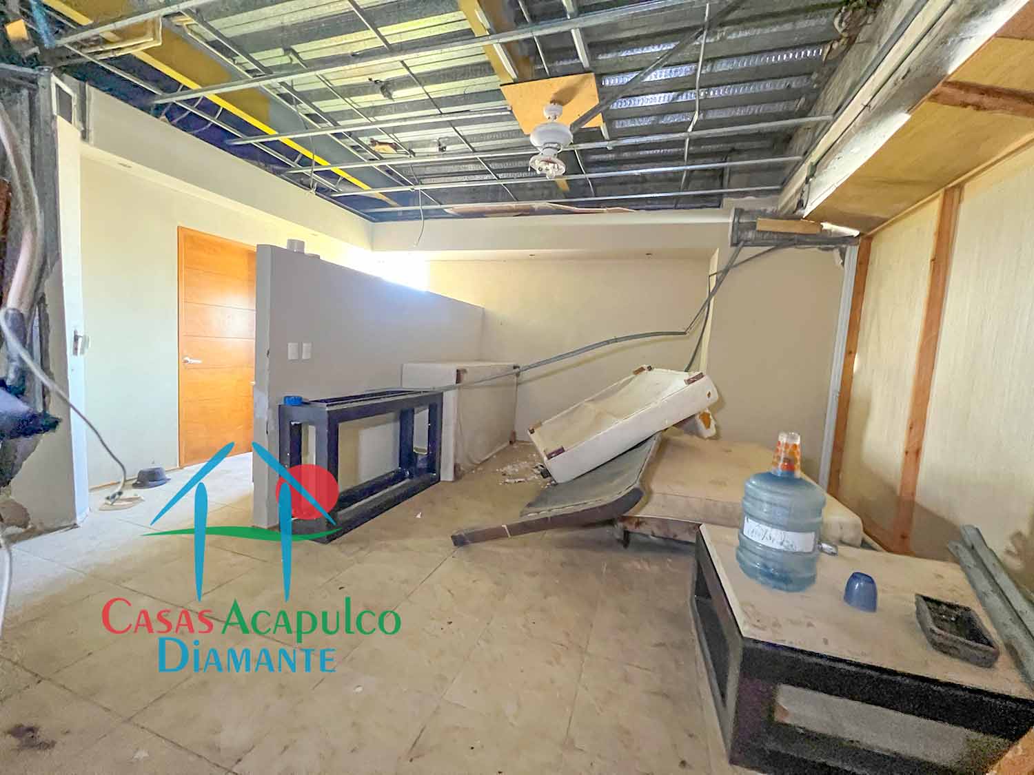 Galápagos 1001 - Recámara principal después de Otis 2